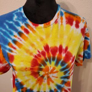 Tie dye boho style unisex T shirt men's size S. 100% soft cotton.